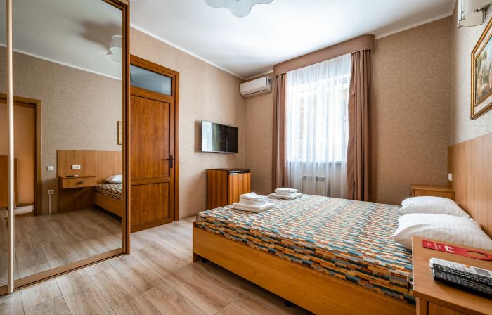Tango V Polyane Redance Hotel