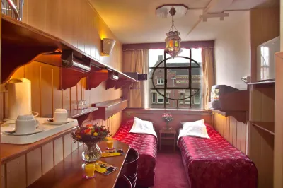 Nadia Hotel โรงแรมใกล้พิพิธภัณฑ์ Houseboat Museum