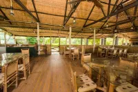 Zizina Otis Resorts - bar