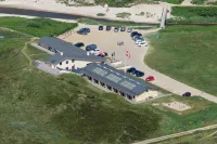 Henne Mølle Å Badehotel - parking