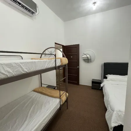 Hotel Ayna