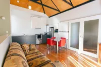 Harbourside Terrace Apartments Hotels in Wickham