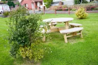 The White Swan Inn Hotels in Middleton