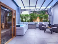 Villa Elisio Hotel & Spa Hotels near Chiaia