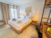 Niso Skiathos Hotels in Skiathos