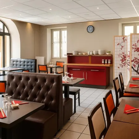 Logis Hôtel de Genève et Restaurant , Faverges-Seythenex Отели в г. Фаверж