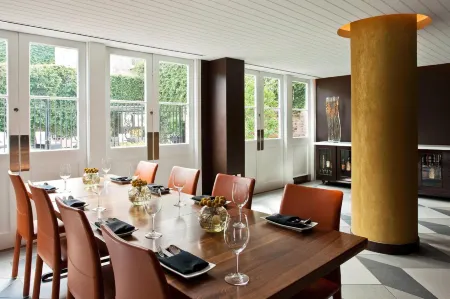 Hotel de la Poste - French Quarter, a Renaissance Hotel