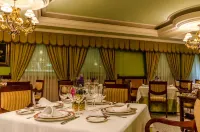 Infanta Cristina Hotels in Jaen