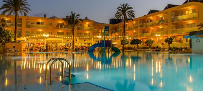 Apartamentos Turisticos Terralta Отели в г. Бенидорм
