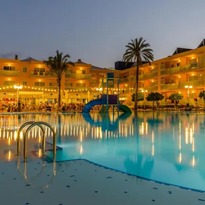 Apartamentos Turisticos Terralta Hotels near Terra Natura