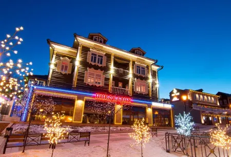 Купеческий Дворъ Отели рядом с достопримечательностью «Модный Квартал»