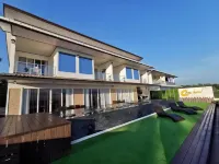 C View Home - 2-Star