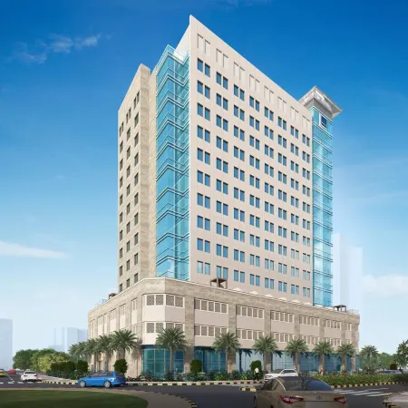 Novotel Bur Dubai Отели рядом с достопримечательностью «Гархуд»