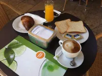 Hi Valencia Canovas - petit déjeuner