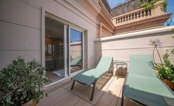 You Stylish Diagonal Apartments