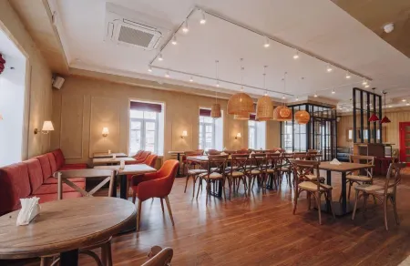 Русские Сезоны Вятские Дачи Отели в г. Некрасовское