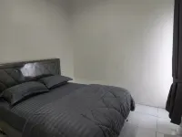 Rumah Bandara SkyNest - RGH 10 Hotels in Katapiang