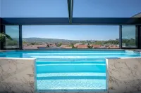 Urbio Private Suites - Pools