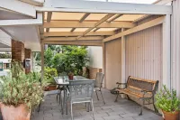 Golden Square Motor Inn - 3-Star