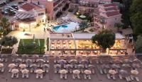 Avantis Suites Hotel - piscina