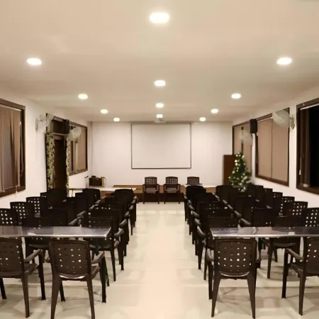 Elgozo Hotel Dreams Paradise - Yercaud