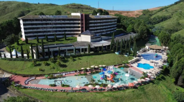 Hotel Golden Park All Inclusive Poços de Caldas By Nacional Inn โรงแรมใกล้สวนสนุกวัลเตอร์เวิลด์