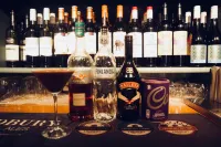 Seven Stars - bar