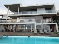 The Ocean View Guest House - Bãi biển