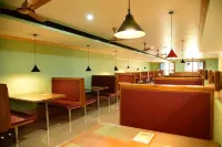 Hotel Chembiyan - breakfast
