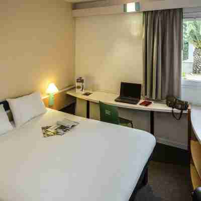 ibis Perpignan Sud Saint-Charles Rooms