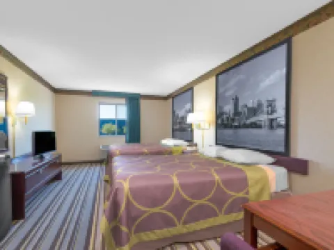 Super 8 by Wyndham Wapakoneta Hotels in Auglaize County