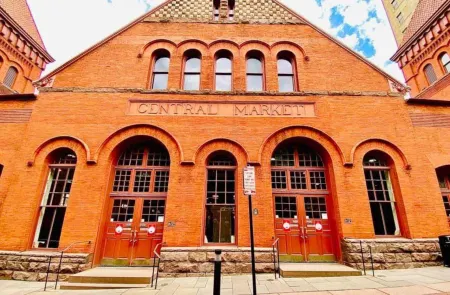 Holiday Inn Lancaster Отели в г. Миллерсвилл