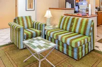 La Quinta Inn by Wyndham Milwaukee Airport / Oak Creek