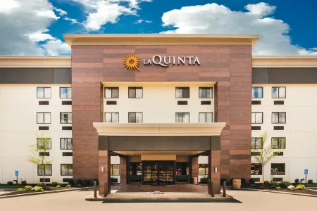 La Quinta Inn & Suites by Wyndham Cincinnati NE - Mason