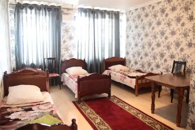 Chetyre Sezona Hotel Отели в г. 