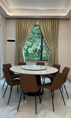 M VILLA AEK NATIO Отели в г. Toba Regency