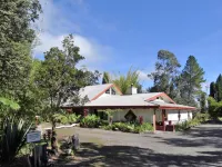 Lokahi Lodge Hotels in Volcano