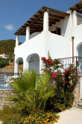 Oltremare Residence Hotel فنادق في Panarea