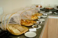 Pousada Marítimos - breakfast