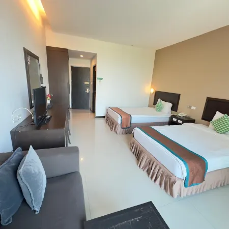 I Hotel