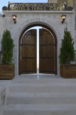 MERDIN BOUTIQUE Hotel - pemandangan pegunungan