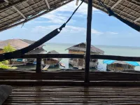 Bamboo Nest Beachfront - View biển