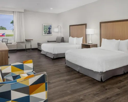 La Quinta Inn & Suites by Wyndham Valdosta Hotels in Lowndes County