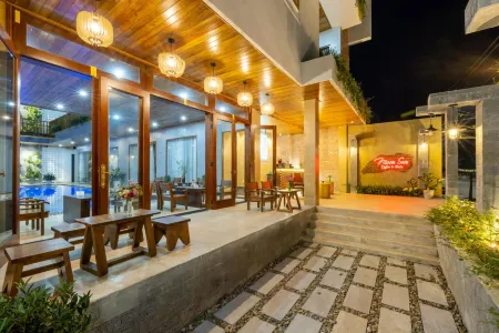 Moon Sun Boutique Villa Отели рядом с достопримечательностью «Hon Chen»