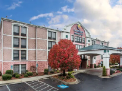 Comfort Inn & Suites Lake Norman Hotels in Cornelius
