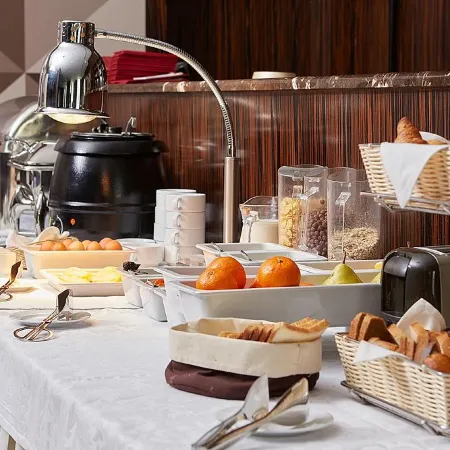 СК Роял Тула (SK Royal Hotel Tula)