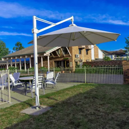 All Travellers Motor Inn