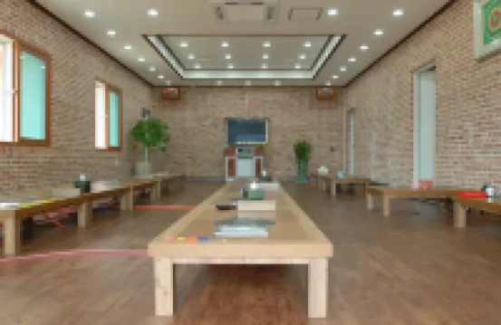 Peepul Hanok Stay (Korea Quality)