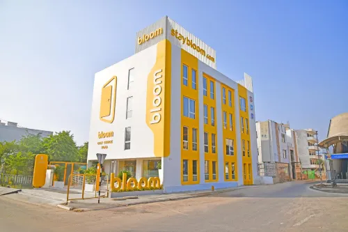 Bloom - Golf Course Road