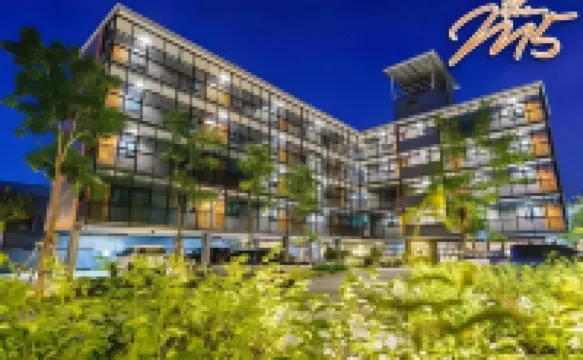 Them5 Residence